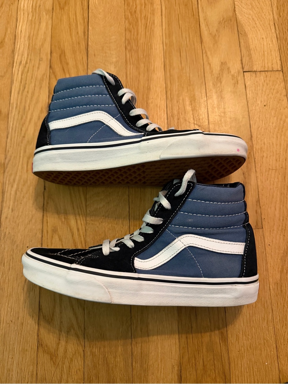 Vans Unisex ' Sk8-Hi Classic High-Top Sneakers in Blue/Black Mens 6.5 Women’s